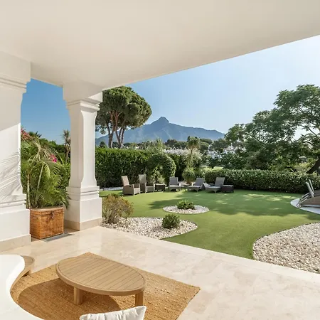 Apartment Newly Renovated Frontline Golf 7 Bdrm Luxury