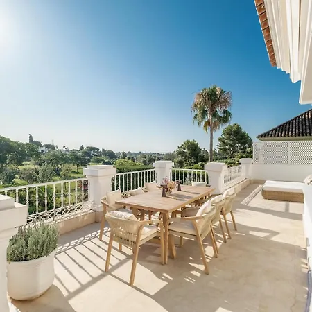 Apartment Newly Renovated Frontline Golf 7 Bdrm Luxury