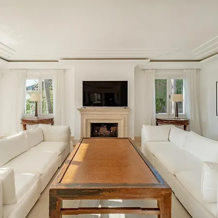Apartment Newly Renovated Frontline Golf 7 Bdrm Luxury *